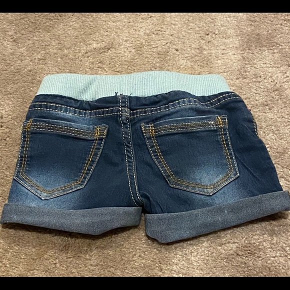 Vigoss Toddler girls denim shorts - Picture 2 of 2